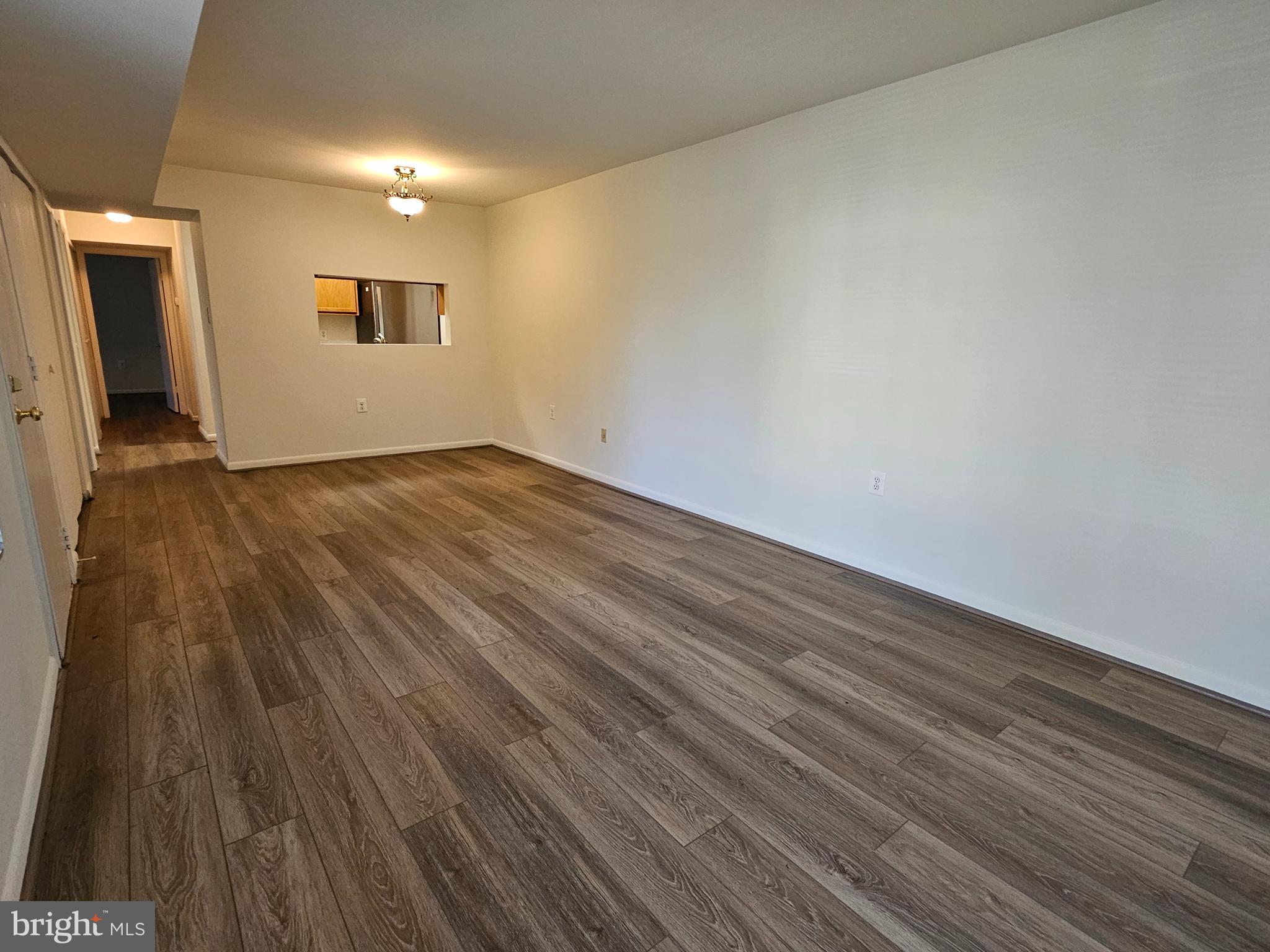 BURKE CENTRE STATION COMMONS - Residential