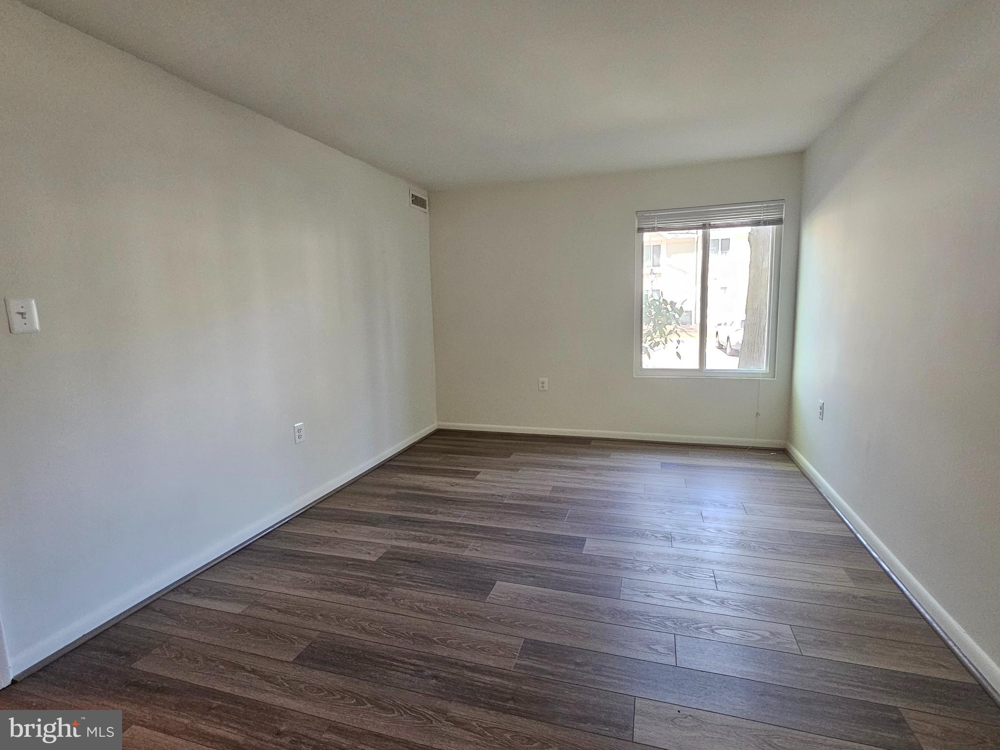 10350 LURIA COMMONS CT 1 A