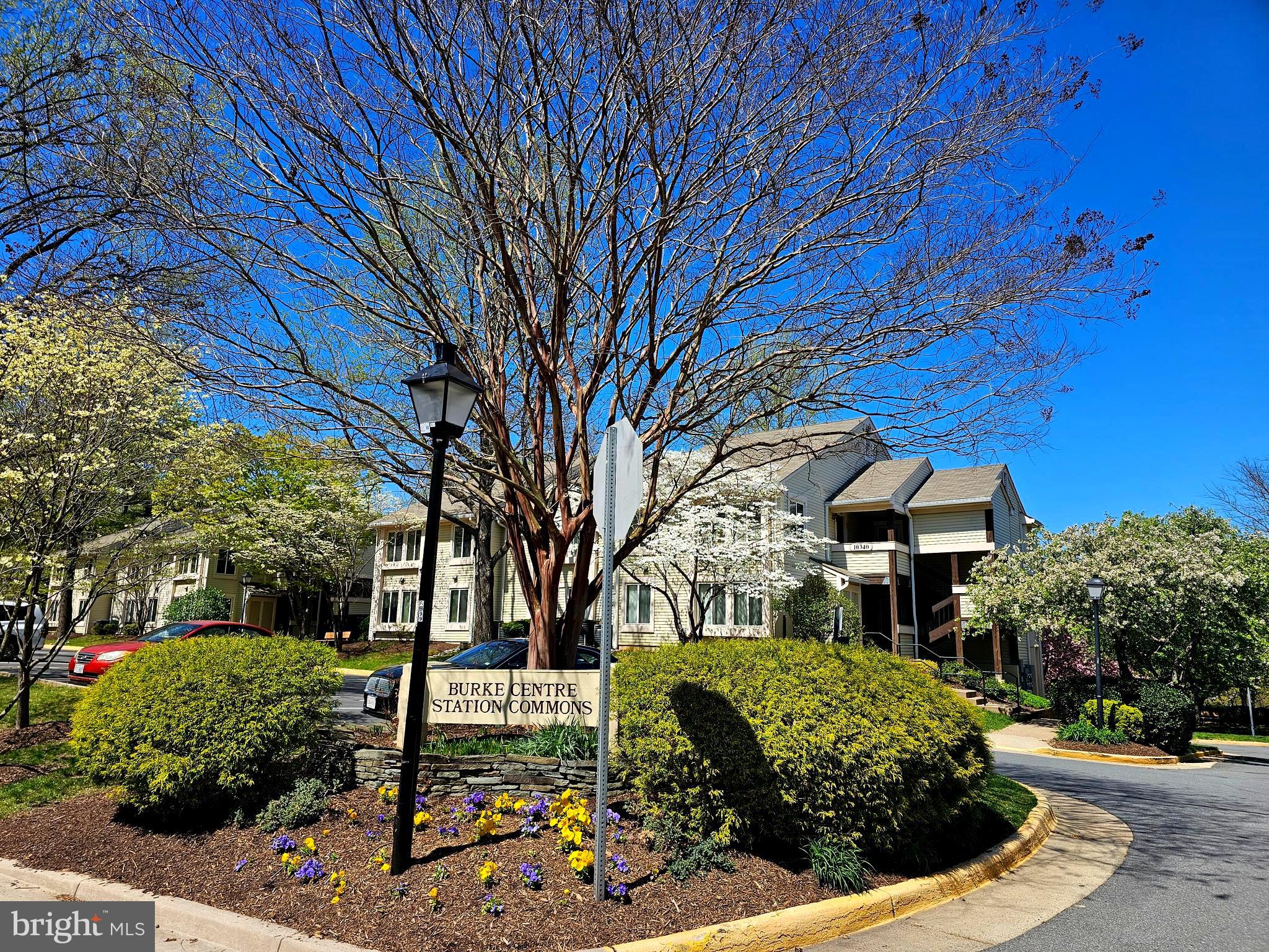 BURKE CENTRE STATION COMMONS - Residential