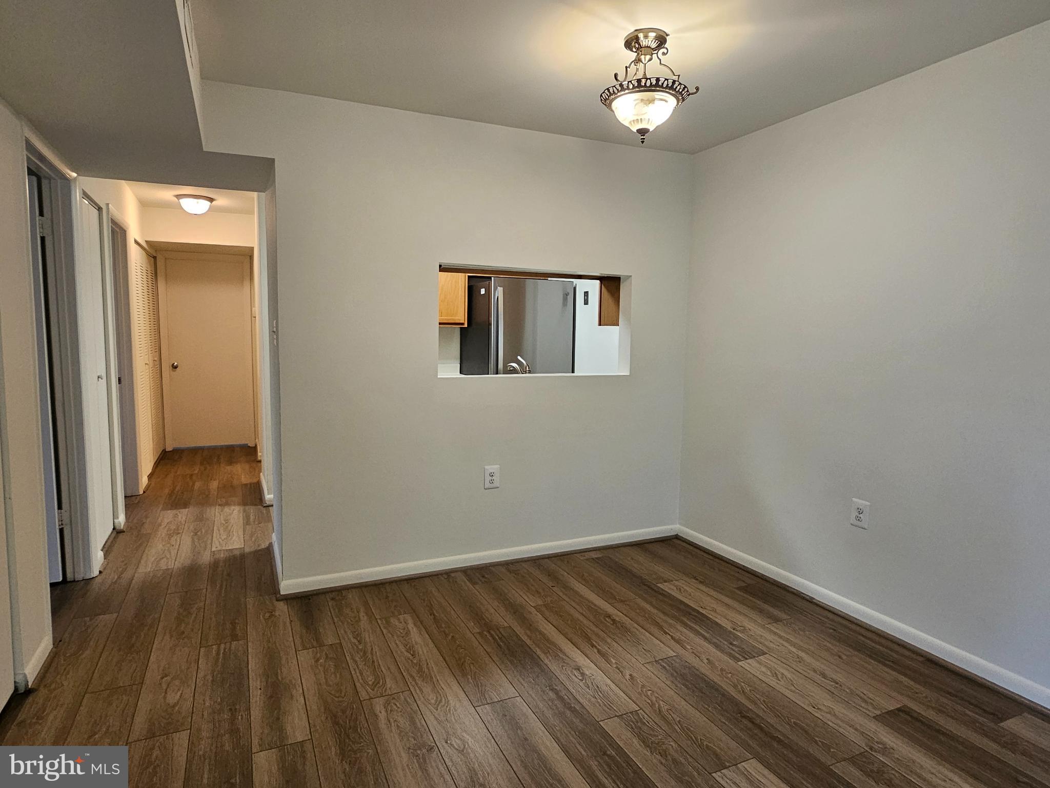 BURKE CENTRE STATION COMMONS - Residential