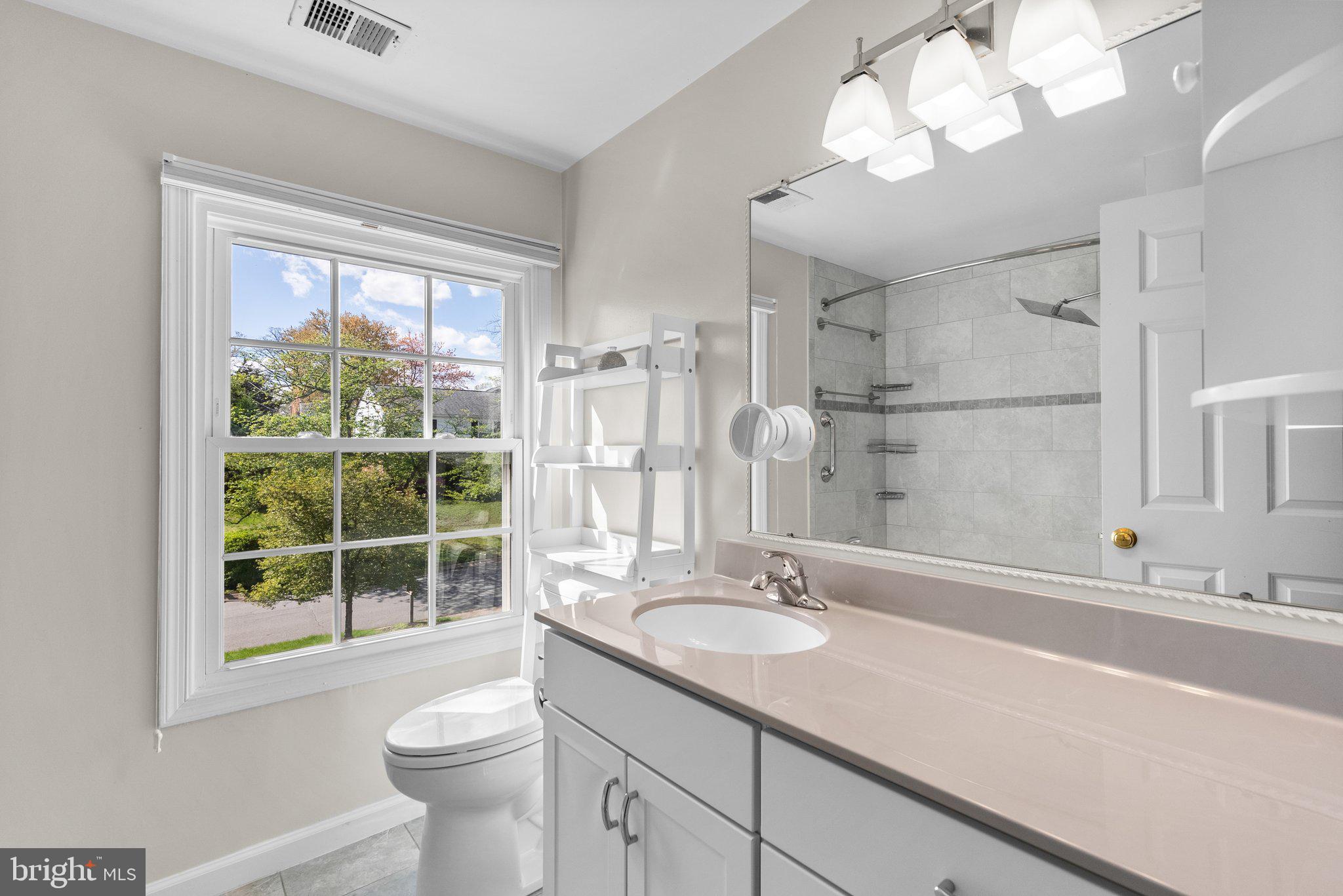 FOX HILLS OF POTOMAC - Residential Lease