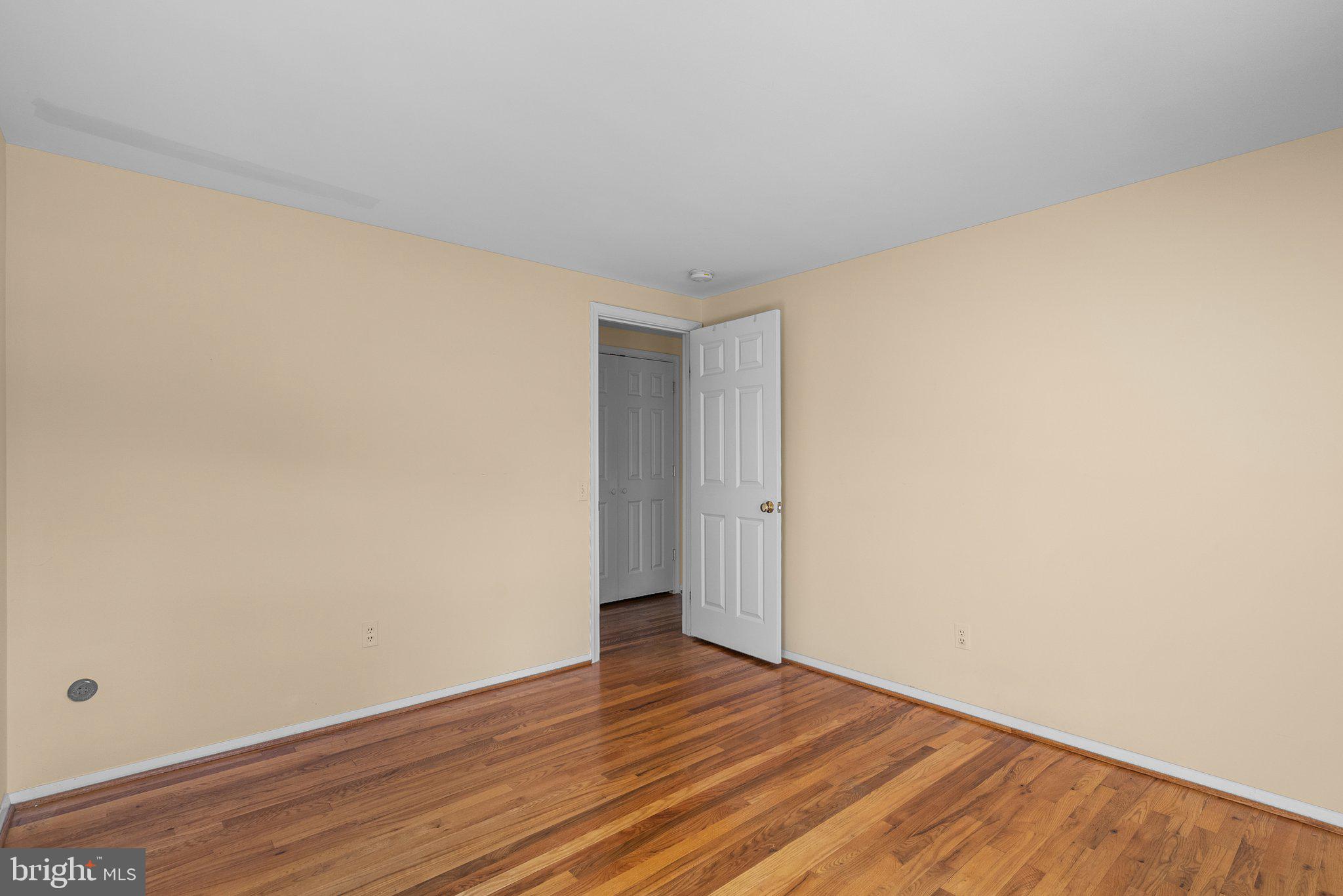 FOX HILLS OF POTOMAC - Residential Lease