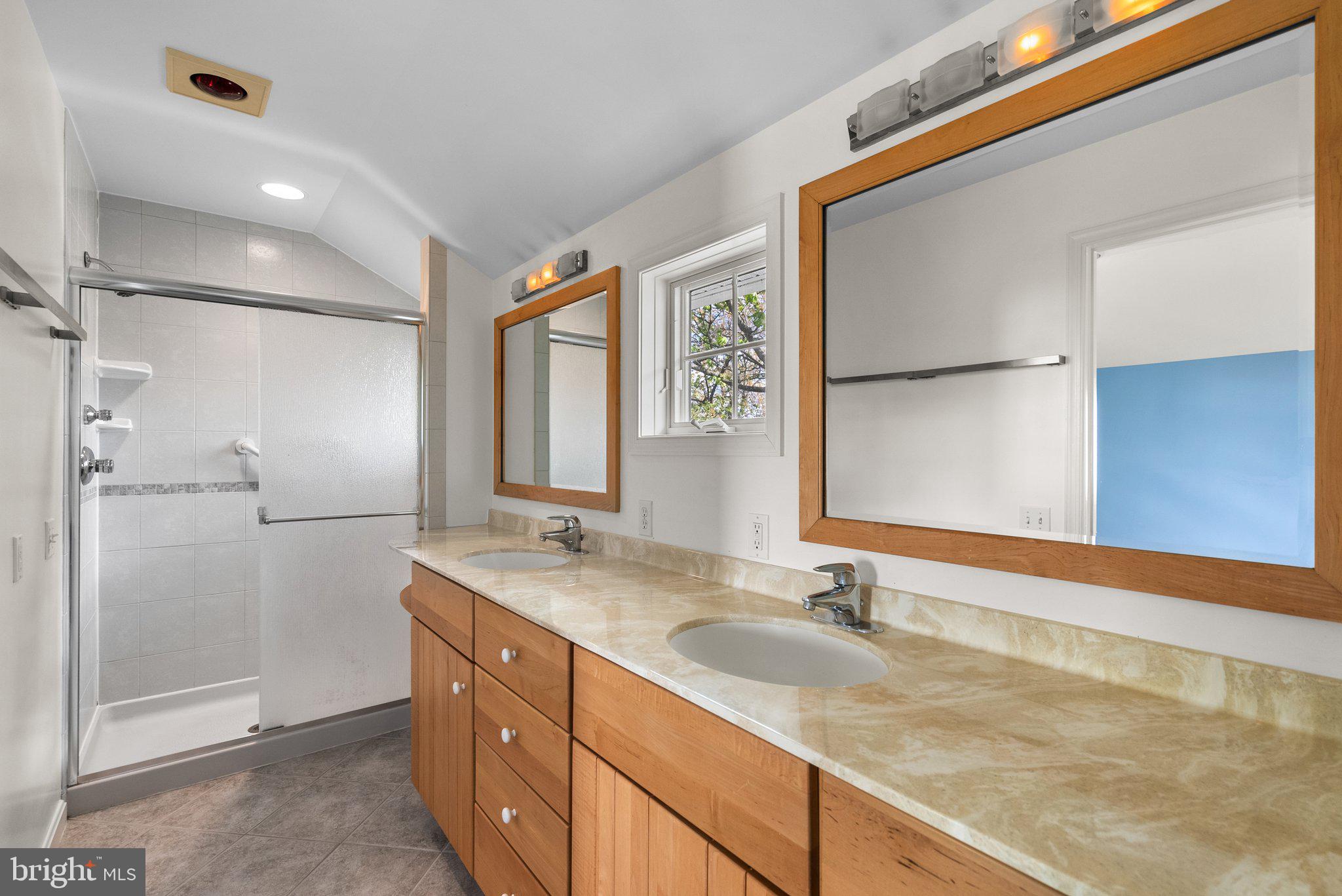 FOX HILLS OF POTOMAC - Residential Lease