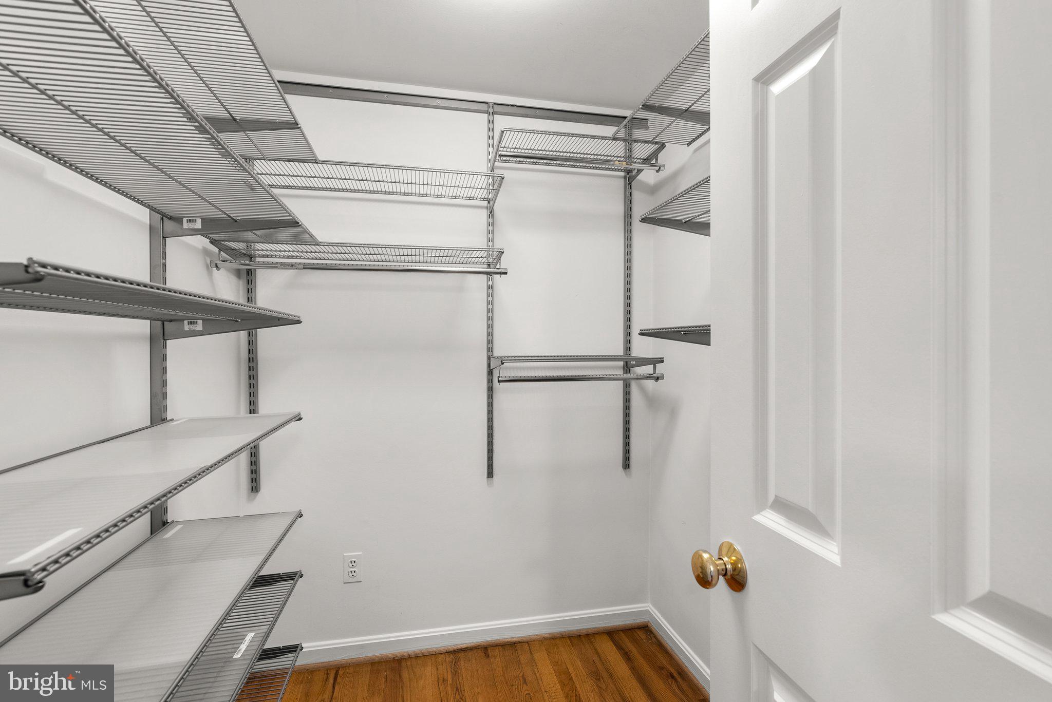 FOX HILLS OF POTOMAC - Residential Lease