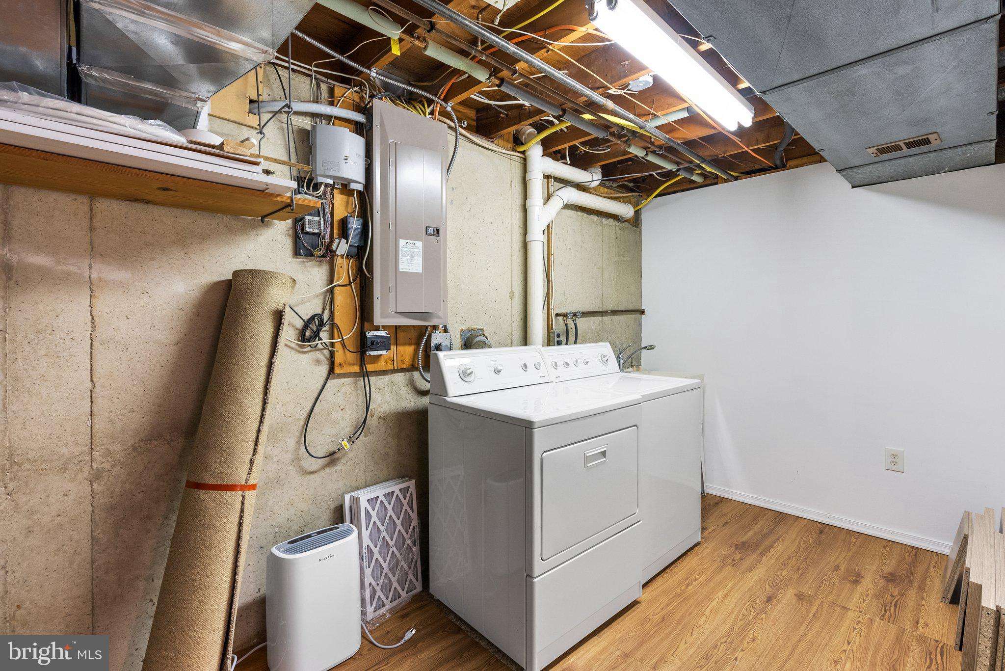 FOX HILLS OF POTOMAC - Residential Lease