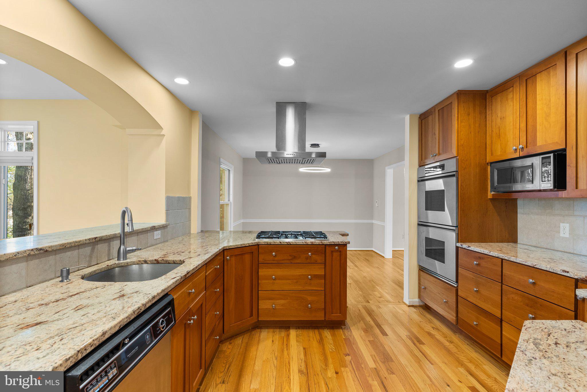 FOX HILLS OF POTOMAC - Residential Lease