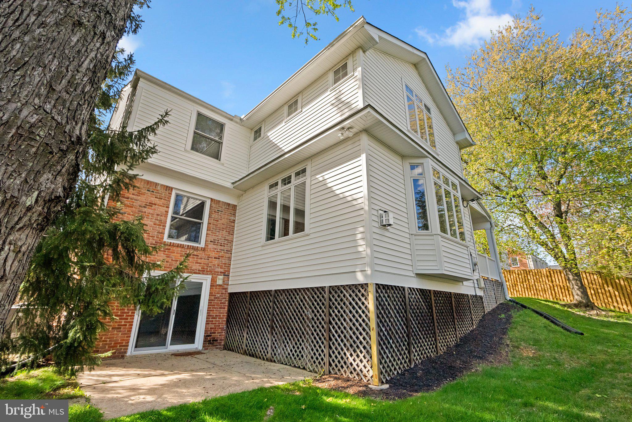 FOX HILLS OF POTOMAC - Residential Lease