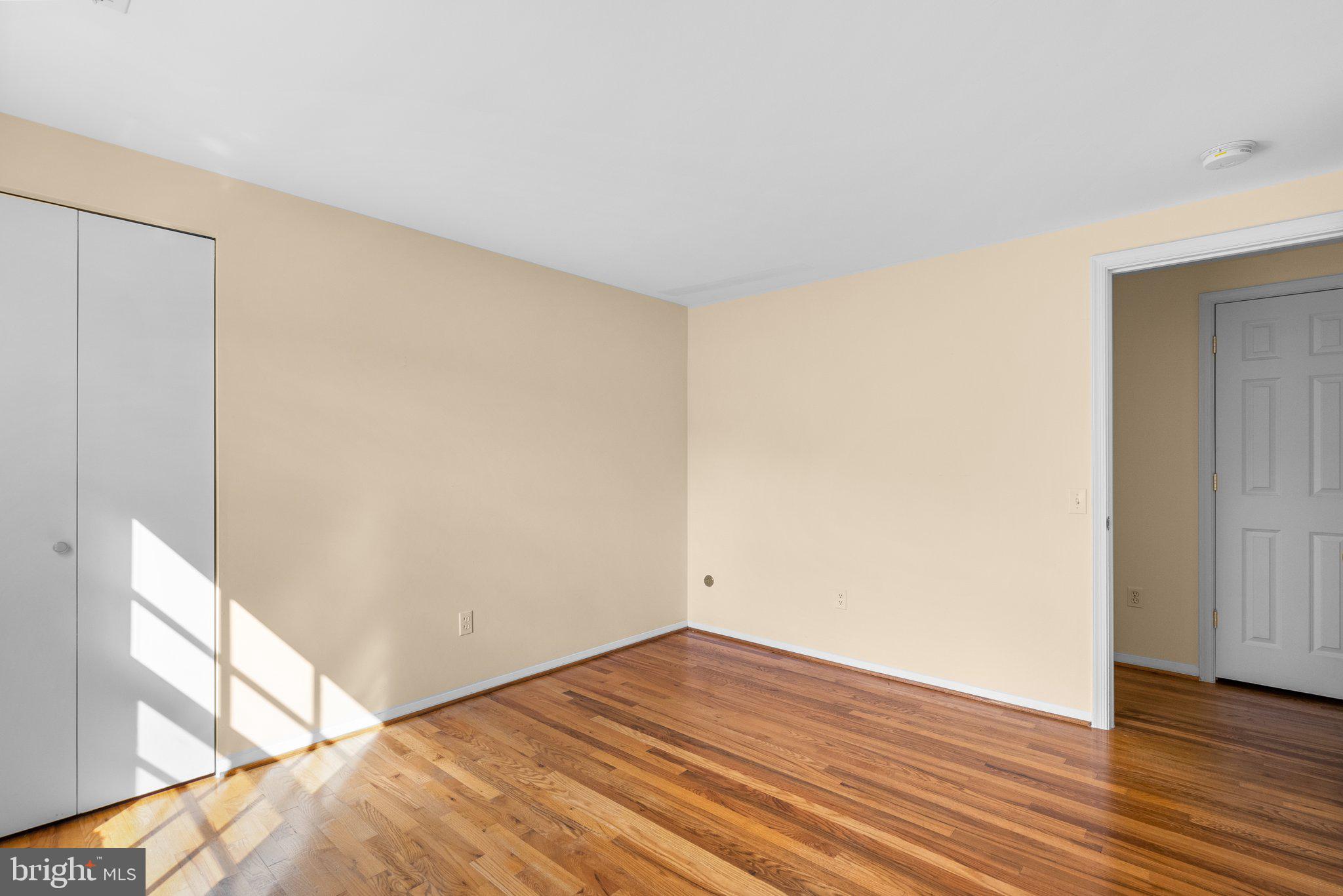 FOX HILLS OF POTOMAC - Residential Lease