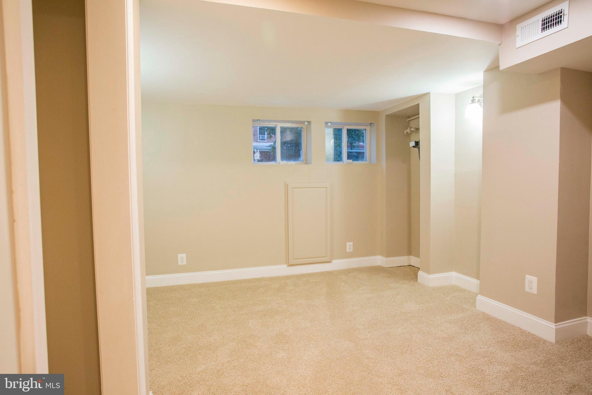 EAST BALTIMORE MIDWAY - Residential