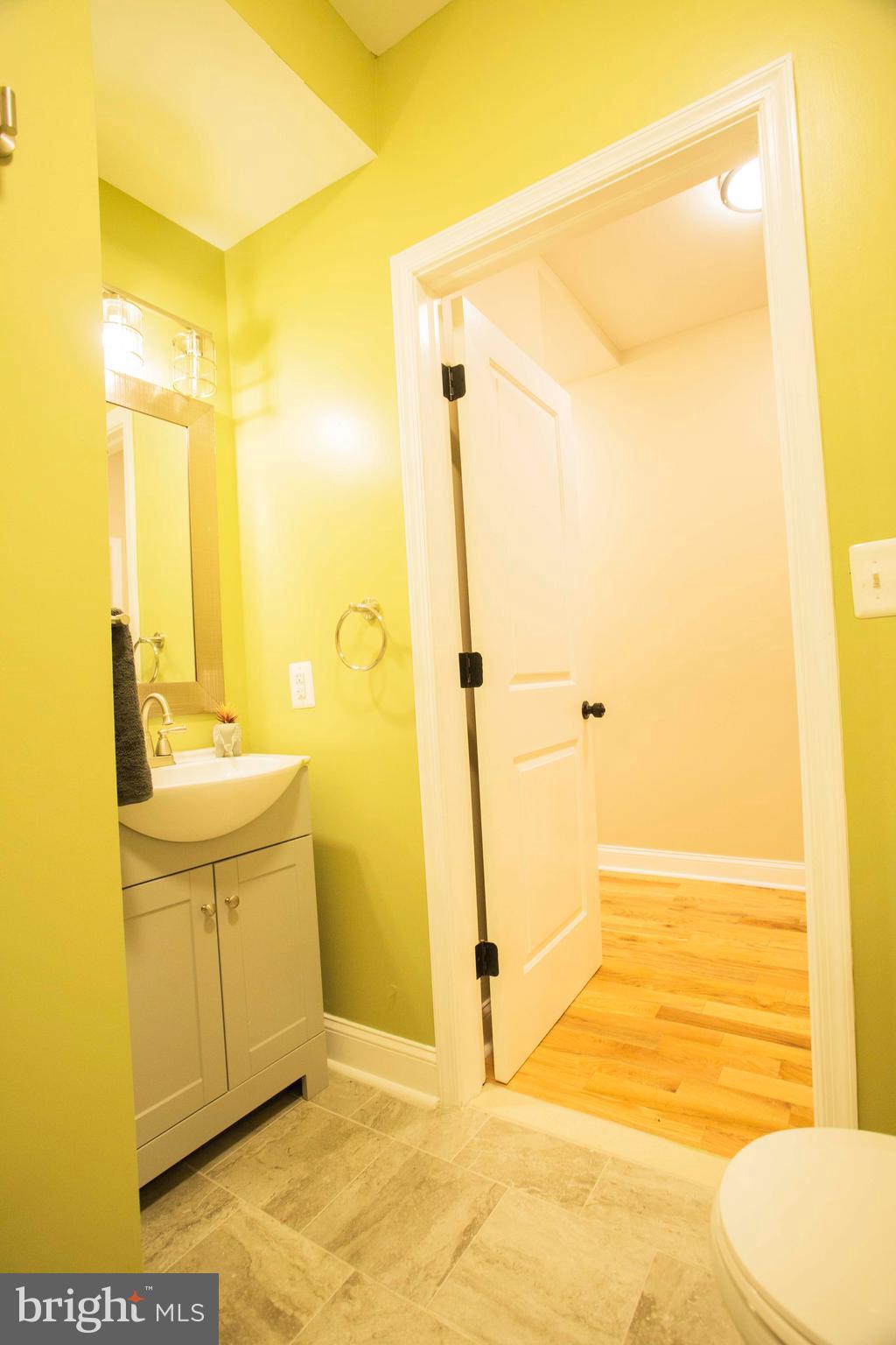 EAST BALTIMORE MIDWAY - Residential