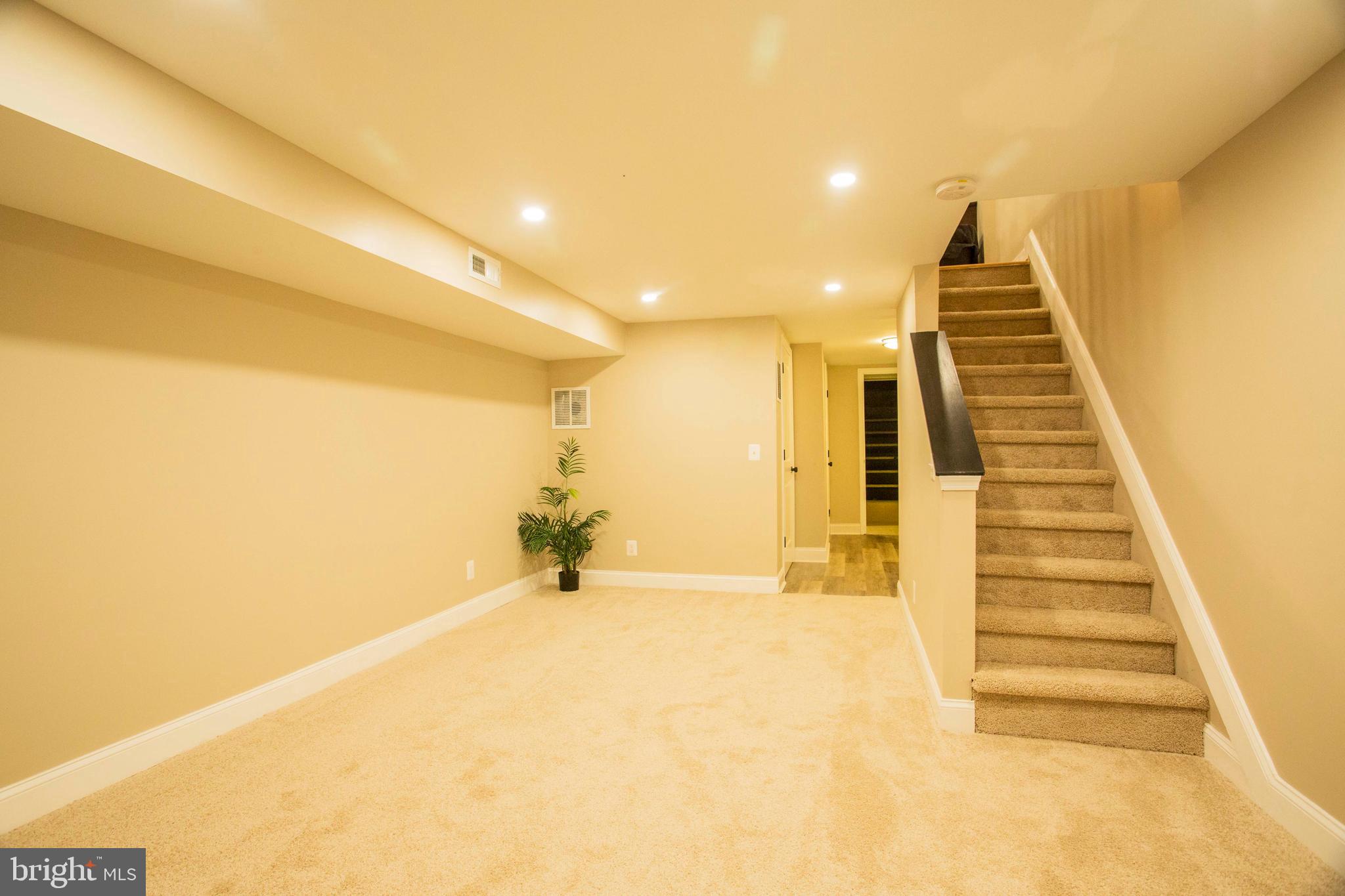 EAST BALTIMORE MIDWAY - Residential