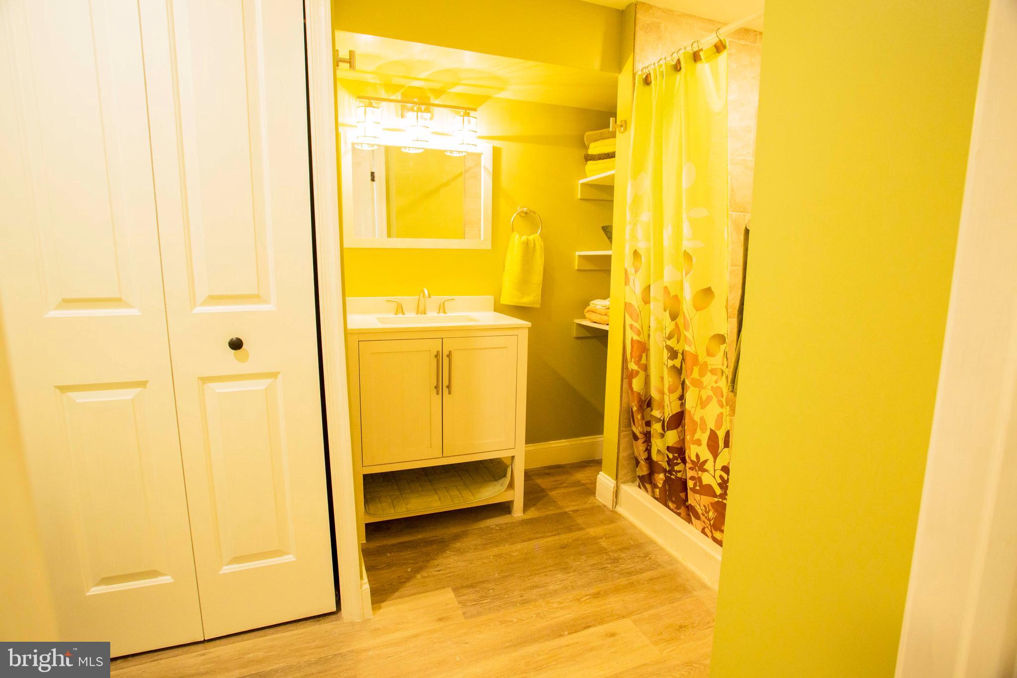 EAST BALTIMORE MIDWAY - Residential