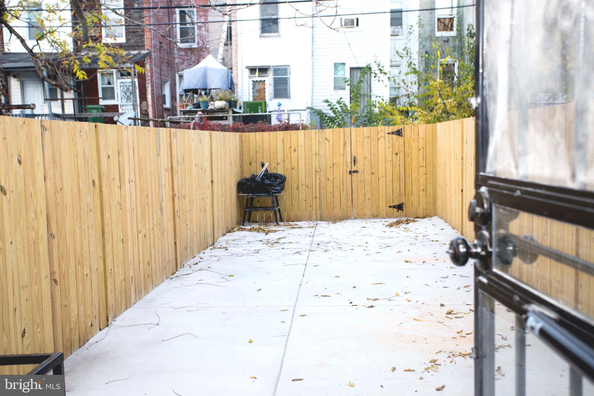 EAST BALTIMORE MIDWAY - Residential