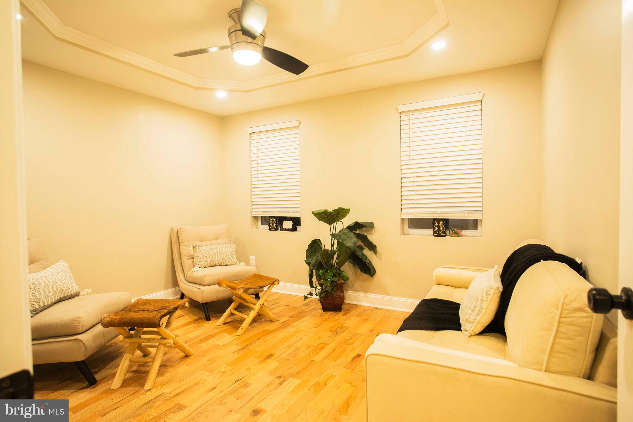 EAST BALTIMORE MIDWAY - Residential