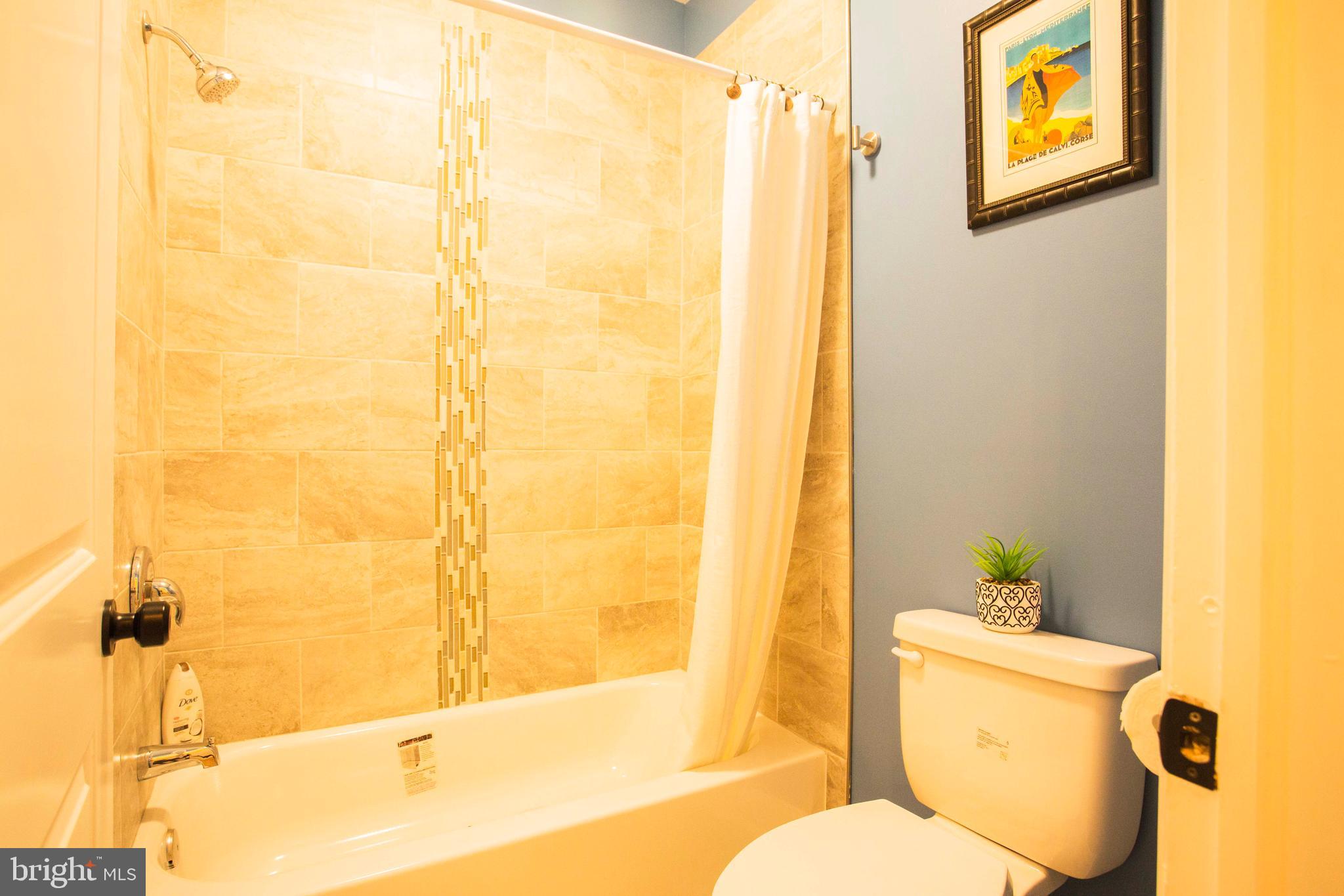 EAST BALTIMORE MIDWAY - Residential