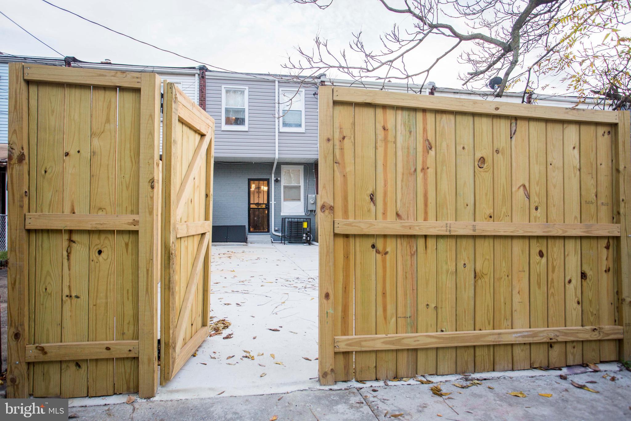 EAST BALTIMORE MIDWAY - Residential
