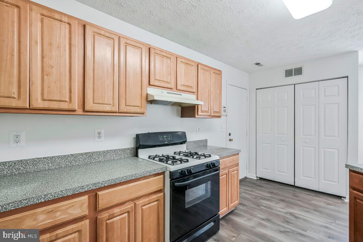 SOMERSET - Residential