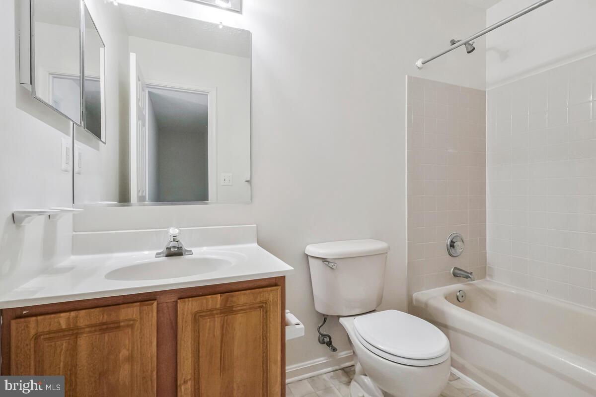 SOMERSET - Residential