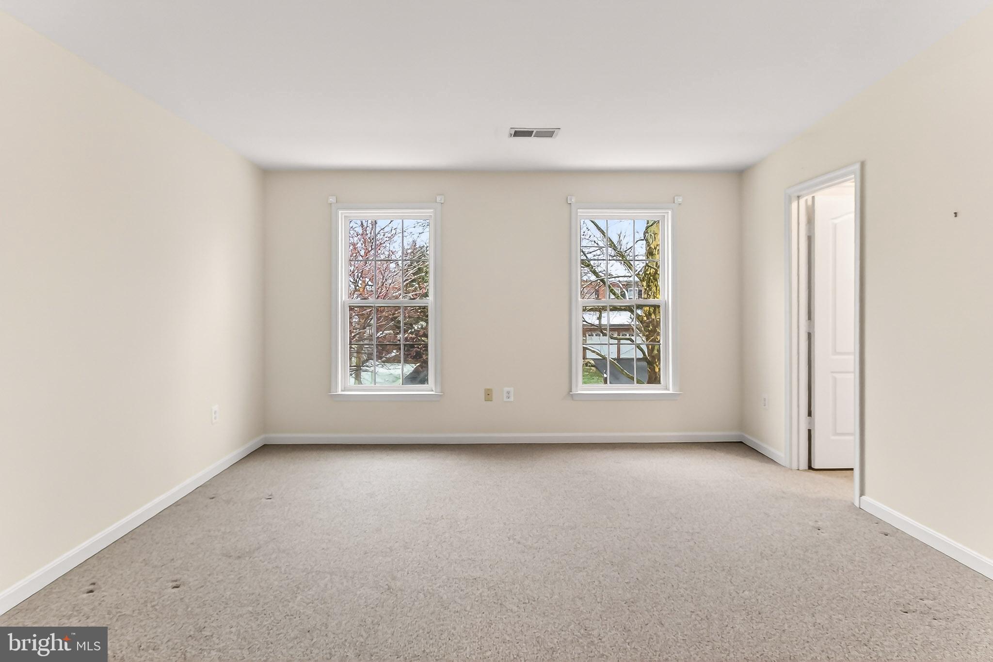 BROADLANDS - Residential