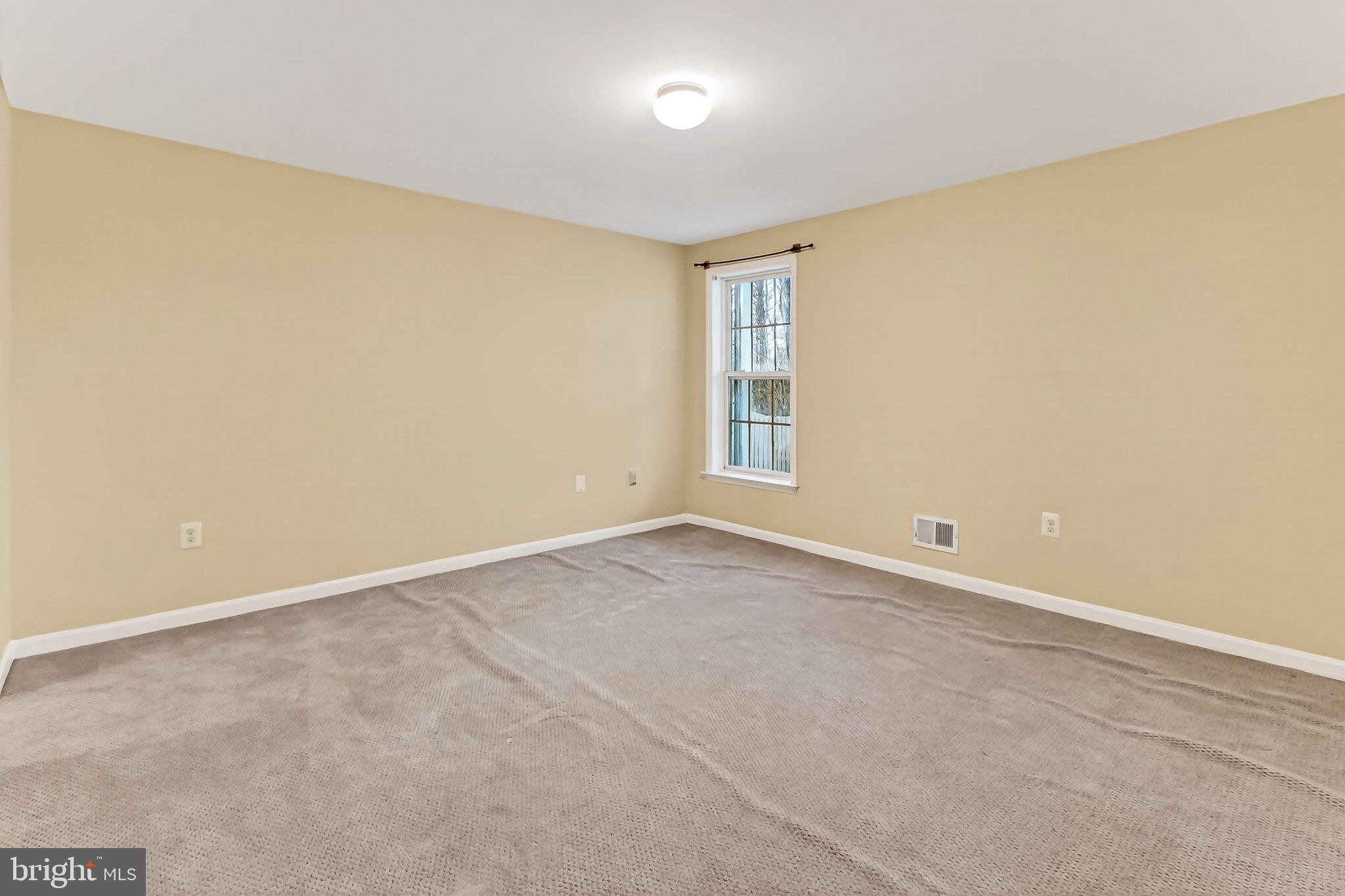 BROADLANDS - Residential