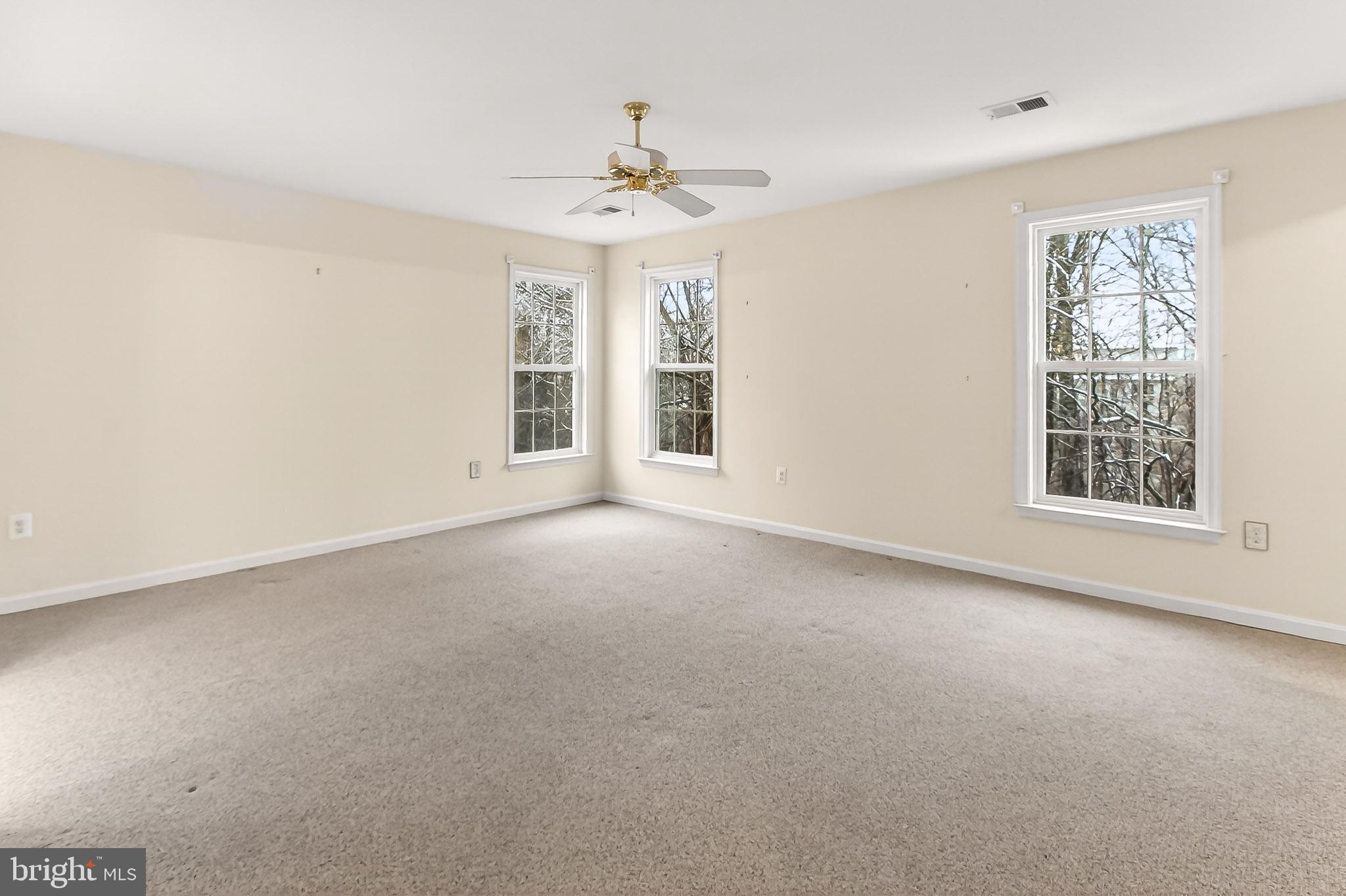 BROADLANDS - Residential