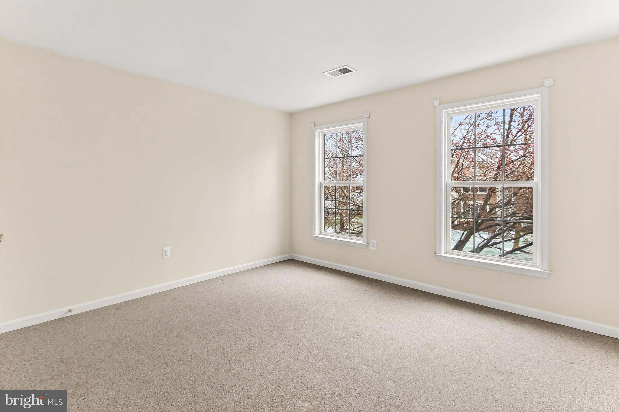 BROADLANDS - Residential