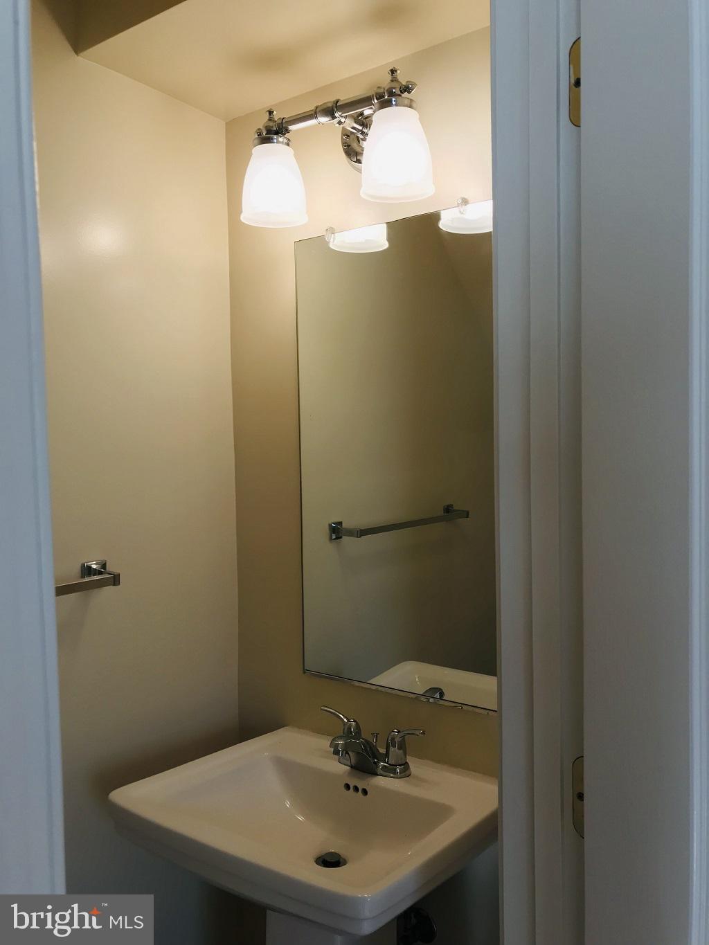 HIGHLAND AT LANDOVER STATION - Residential Lease