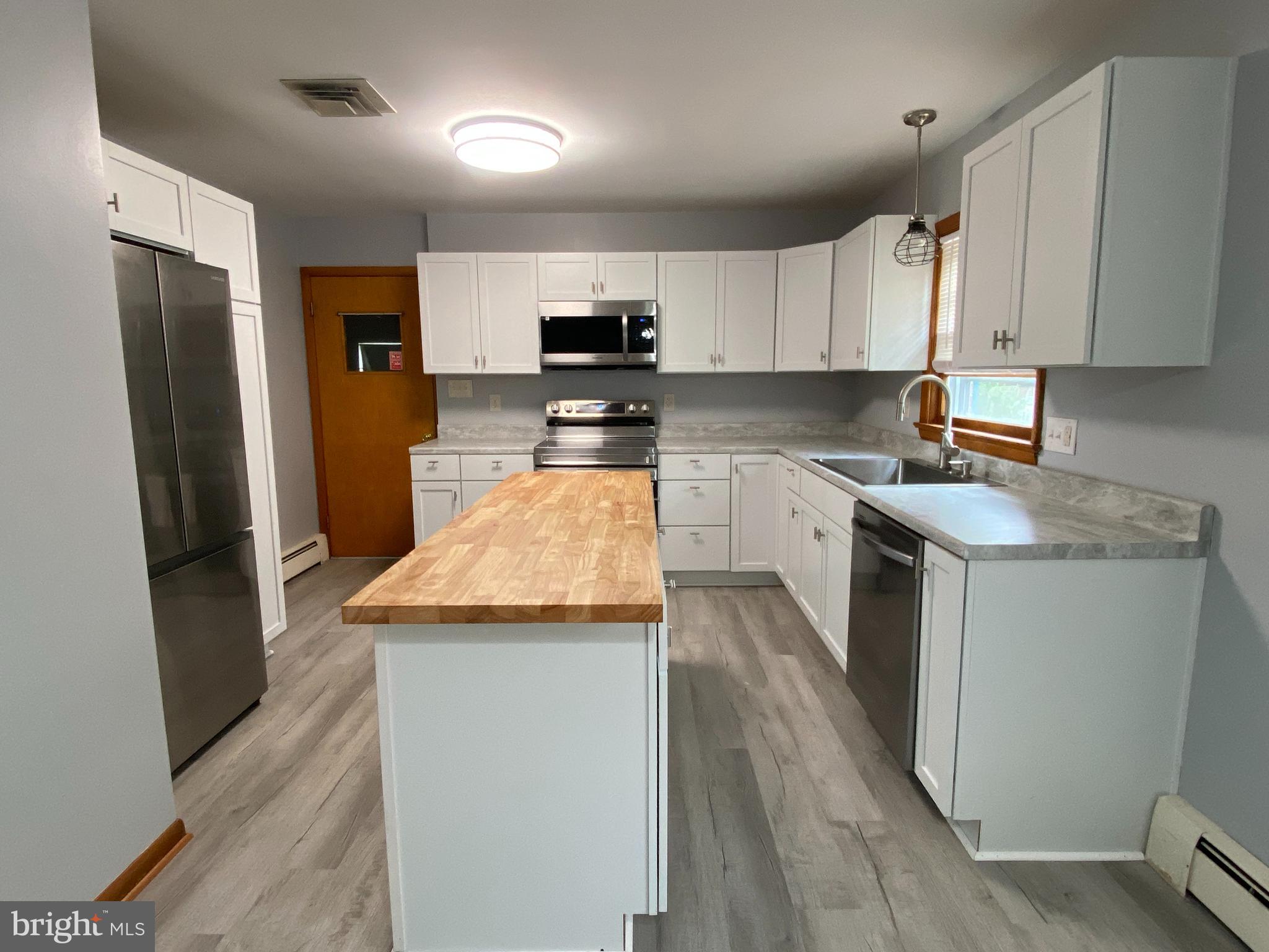 FOUNTAIN HEAD - Residential