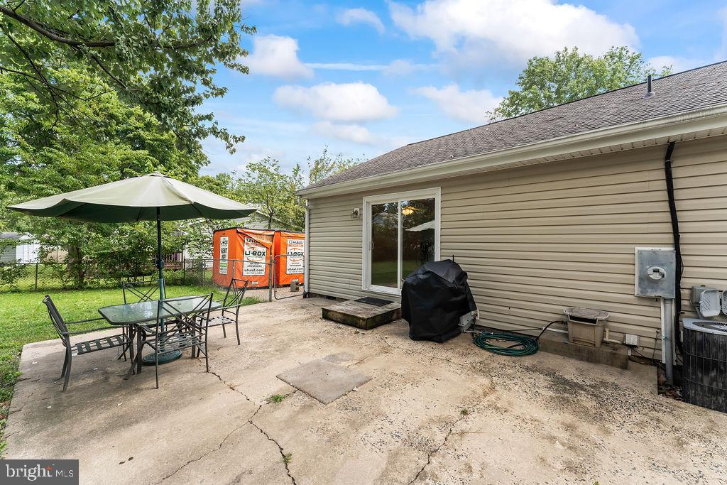 MAPLE GROVE - Residential