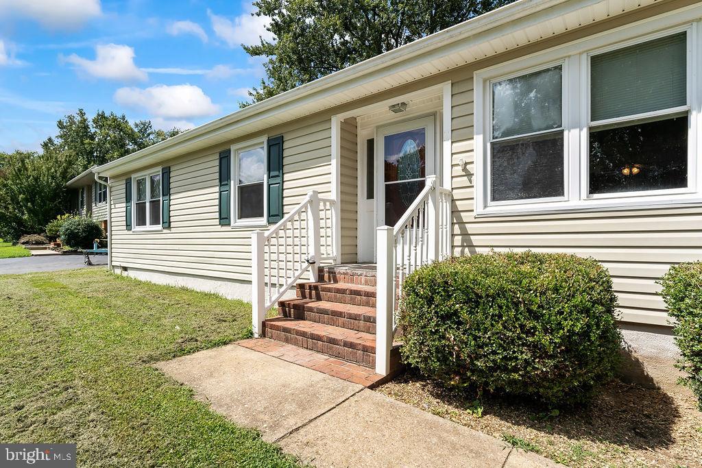 MAPLE GROVE - Residential