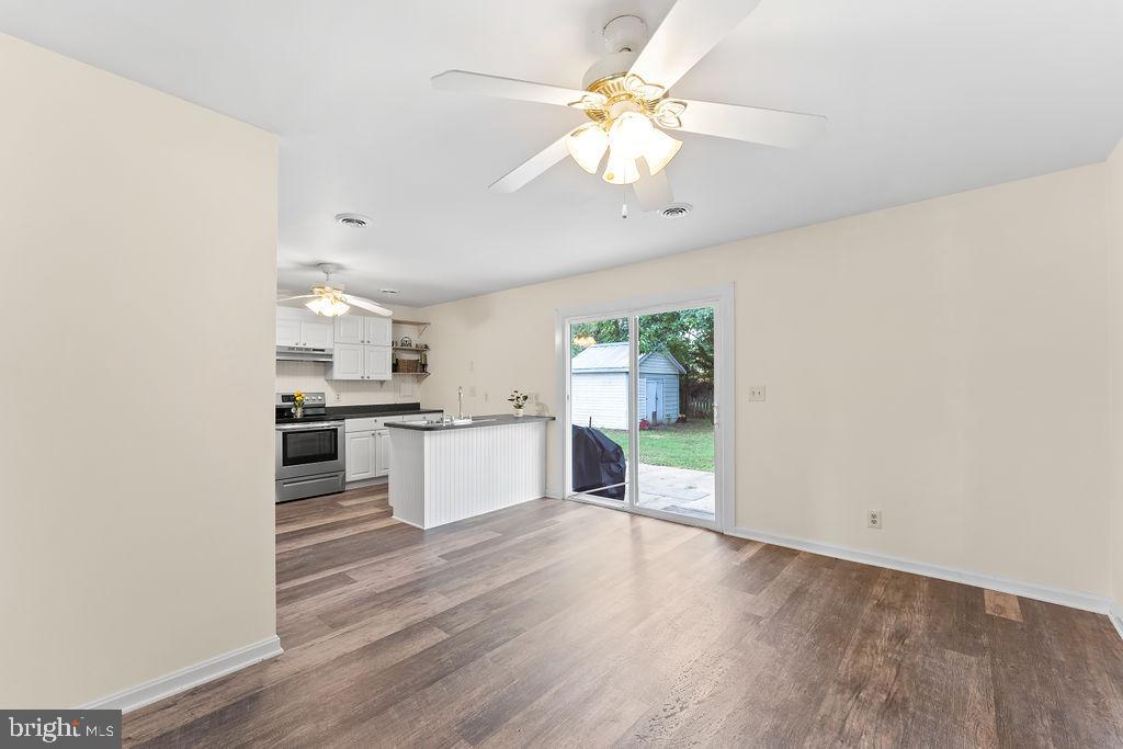 MAPLE GROVE - Residential