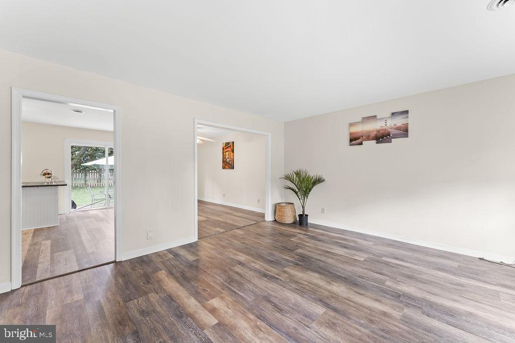 MAPLE GROVE - Residential