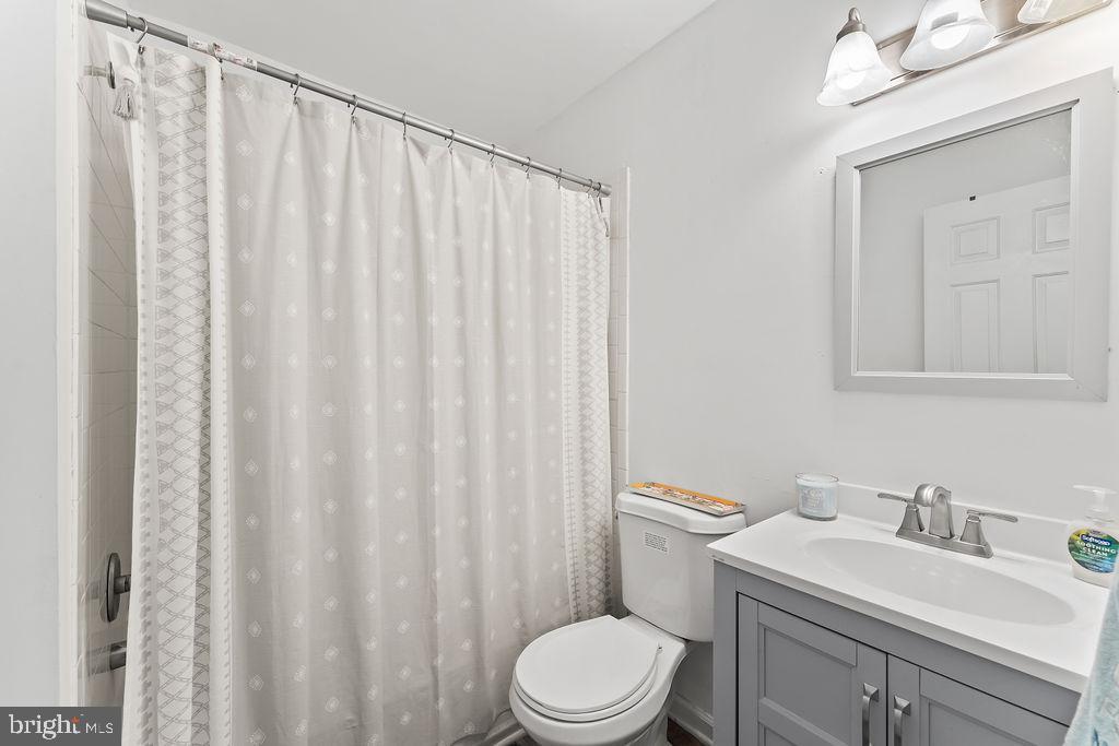 MAPLE GROVE - Residential