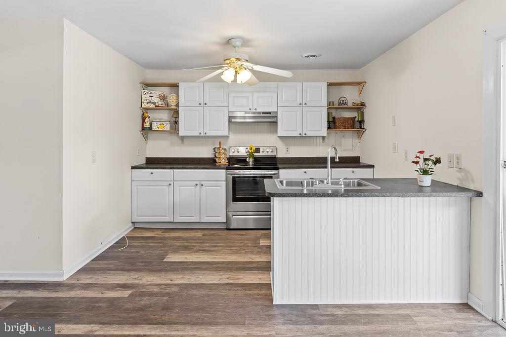 MAPLE GROVE - Residential