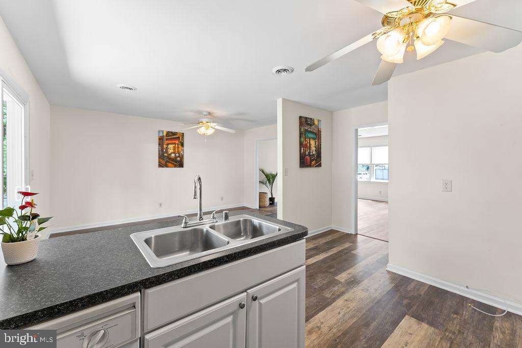 MAPLE GROVE - Residential