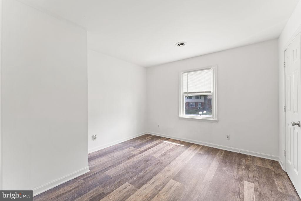 MAPLE GROVE - Residential