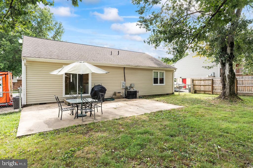 MAPLE GROVE - Residential