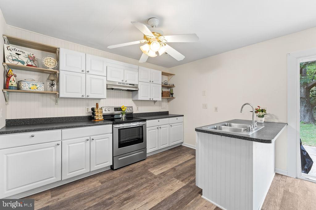 MAPLE GROVE - Residential