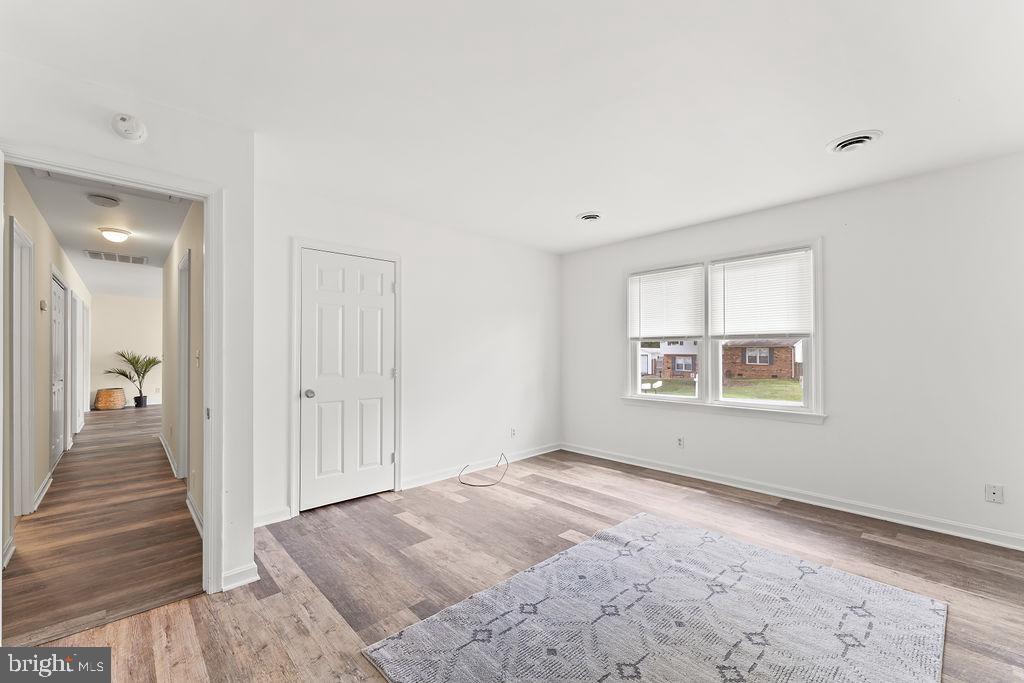 MAPLE GROVE - Residential