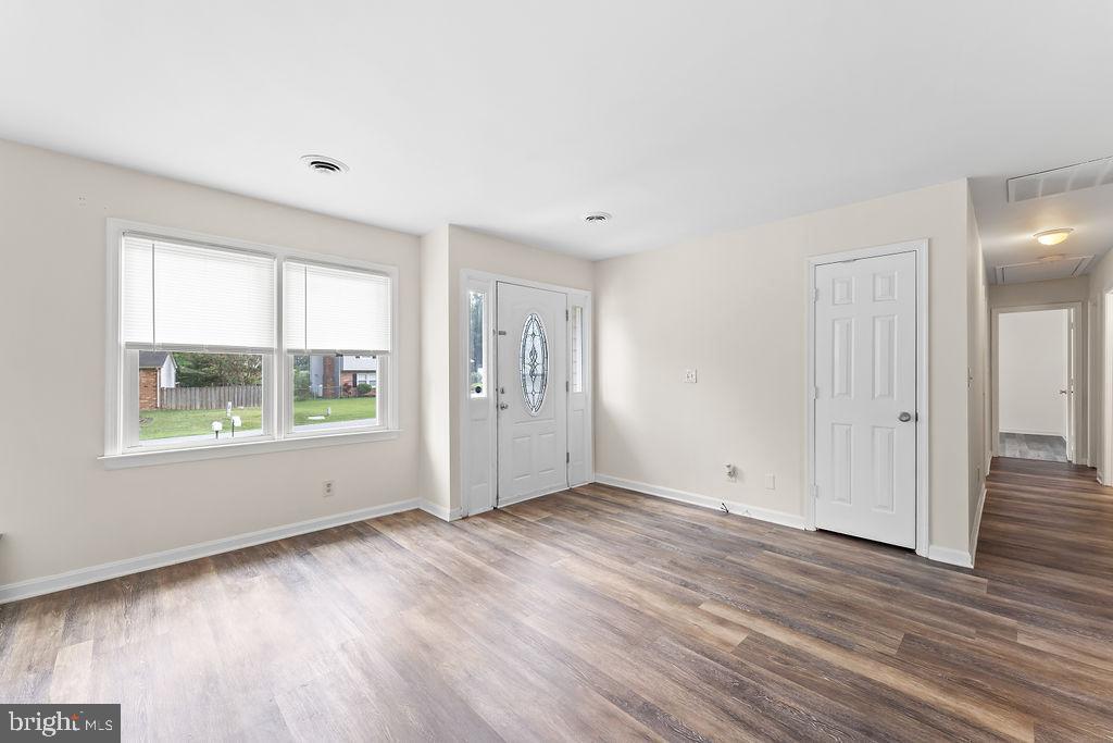 MAPLE GROVE - Residential