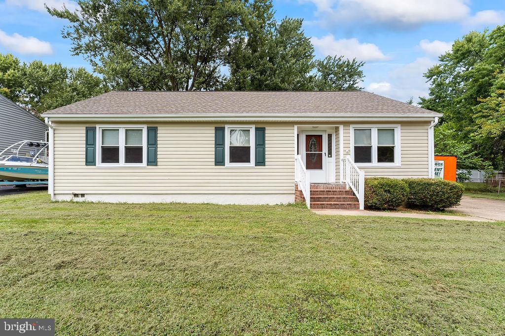 MAPLE GROVE - Residential