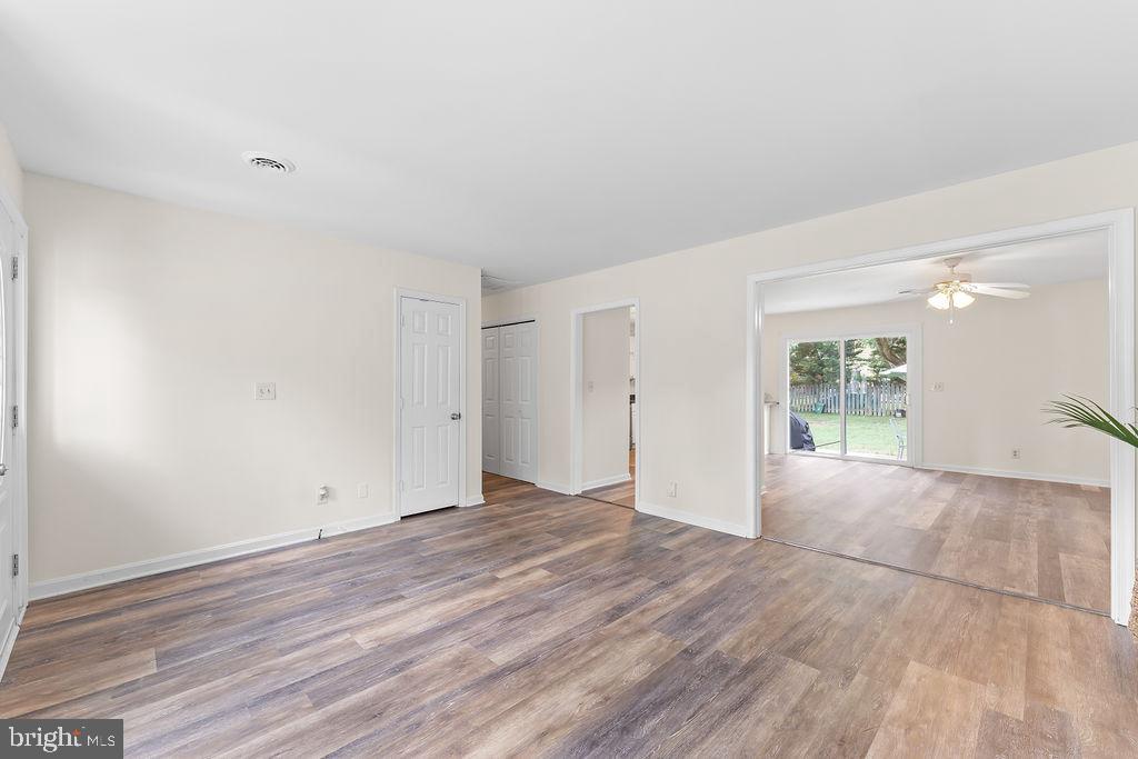 MAPLE GROVE - Residential