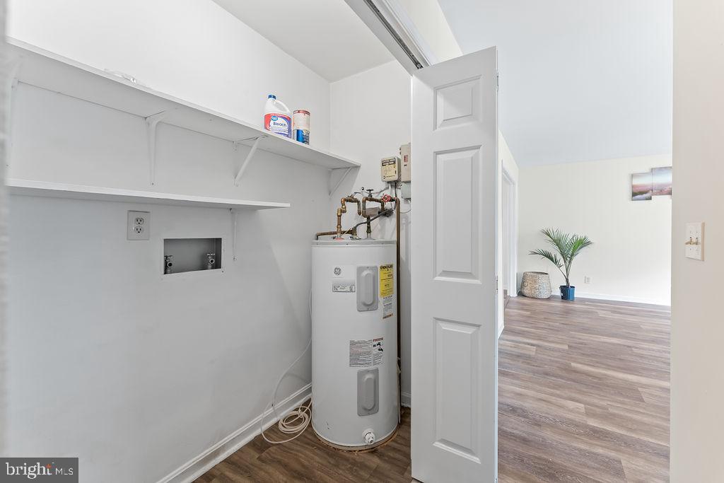 MAPLE GROVE - Residential