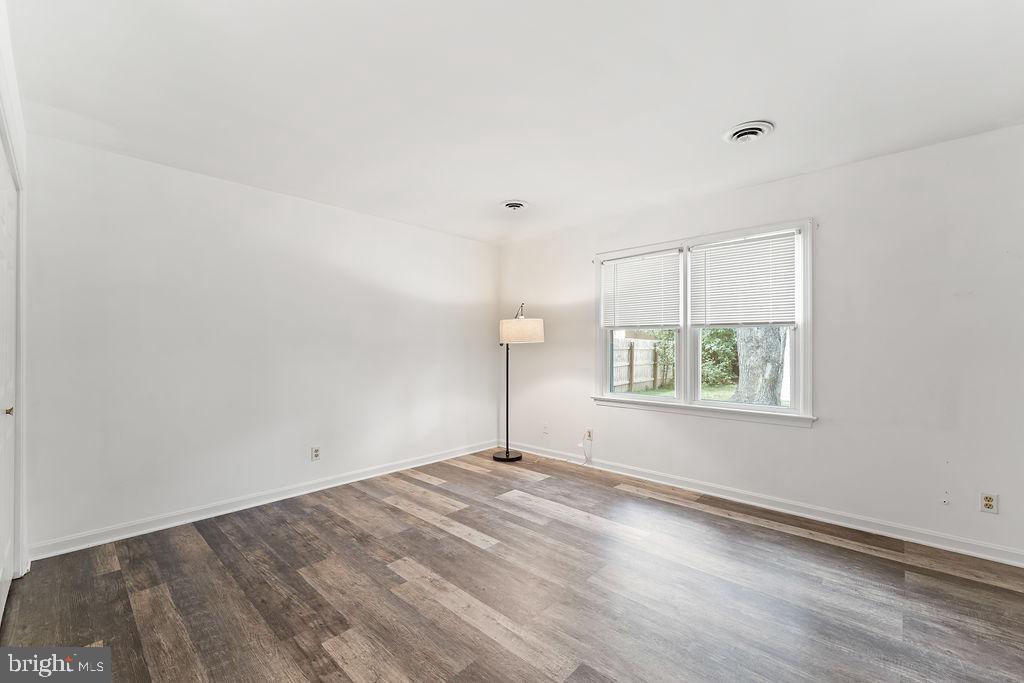 MAPLE GROVE - Residential