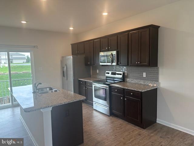 BERKELEY RIDGE - Residential