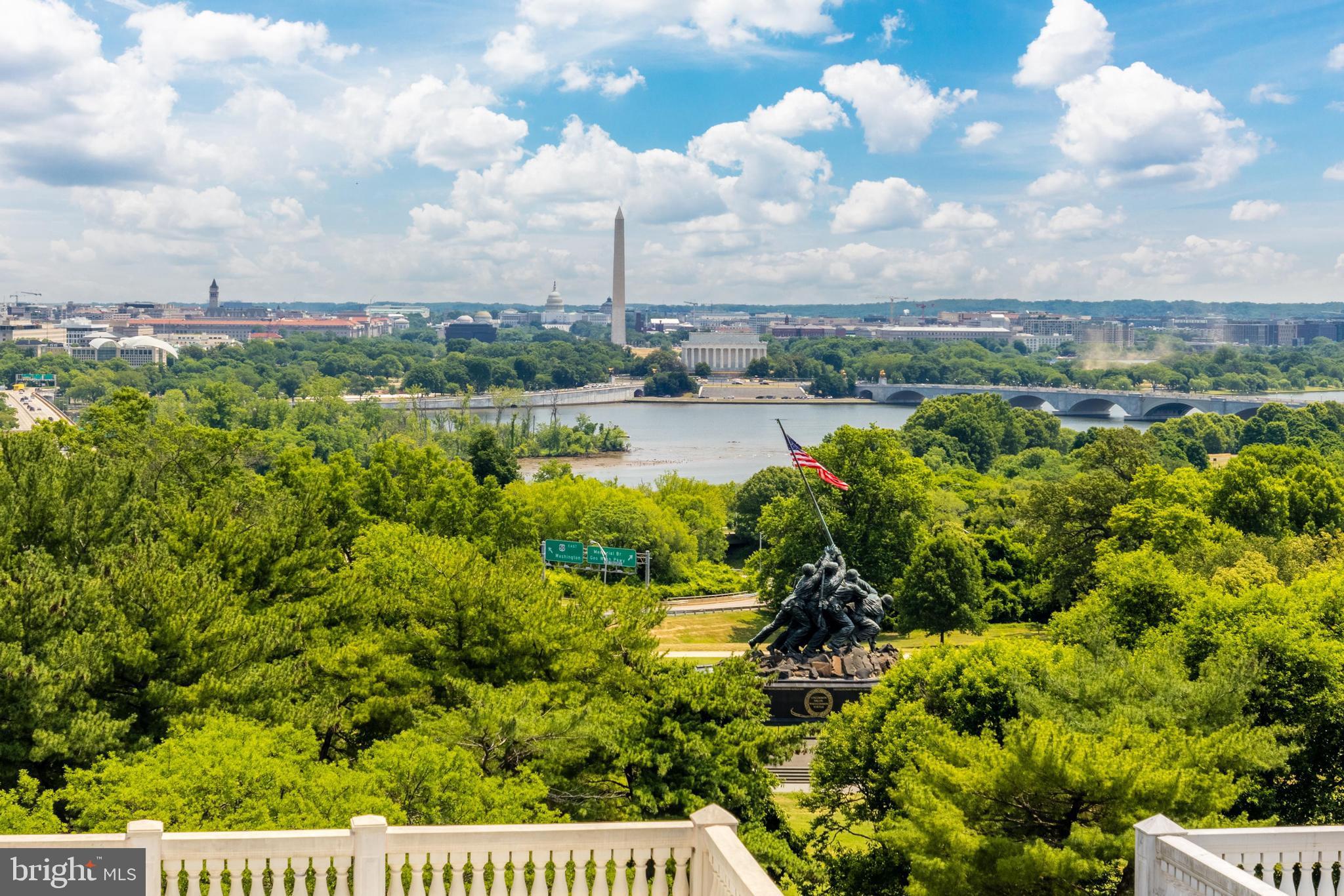 MONUMENT PLACE - Residential