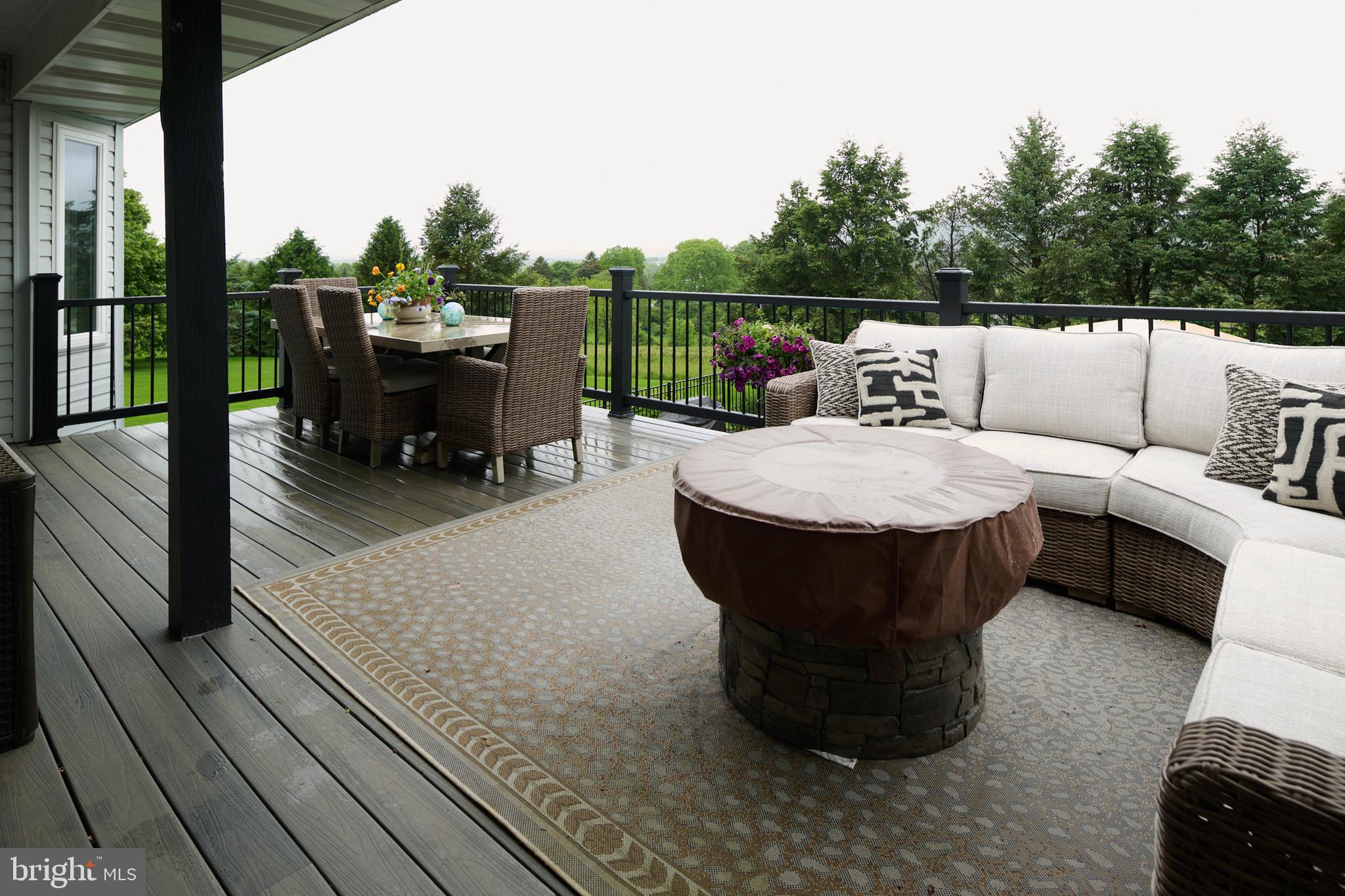 LAUREL HILLS - Residential