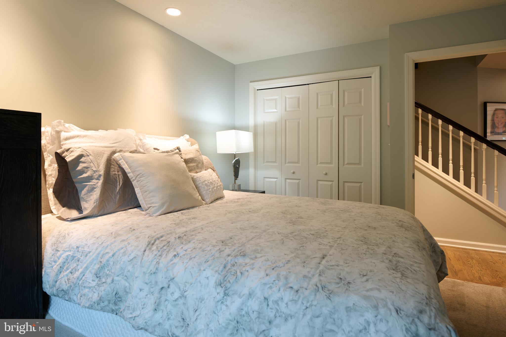 LAUREL HILLS - Residential