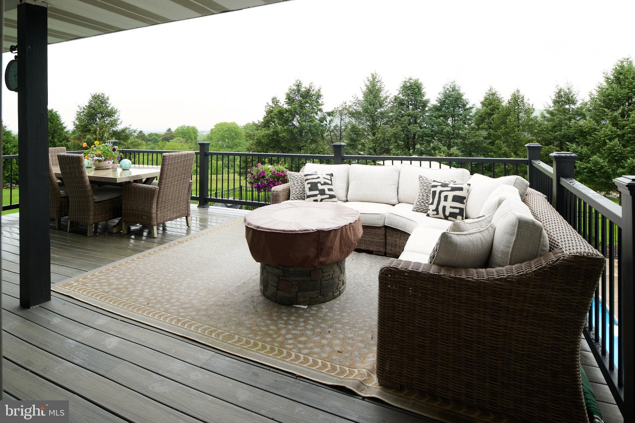 LAUREL HILLS - Residential