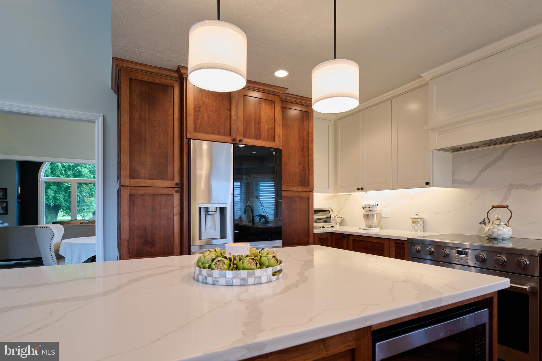 LAUREL HILLS - Residential